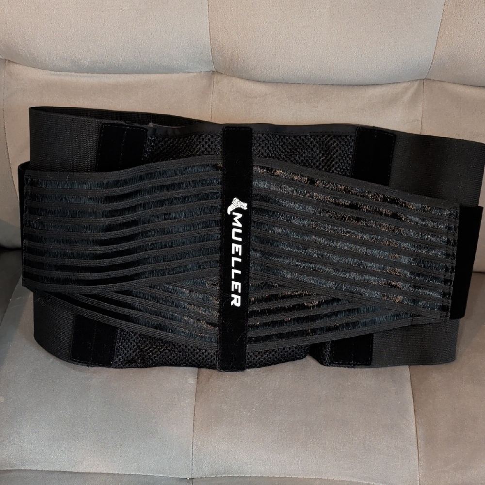 Mueller Black Back Support Belt